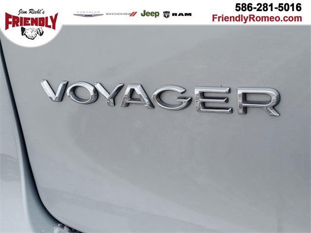 2023 Chrysler Voyager