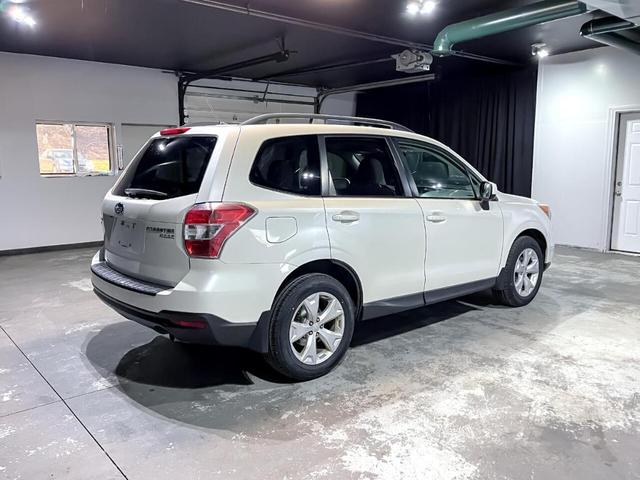 Photo of 2014 Satin White Pearl Subaru Forester