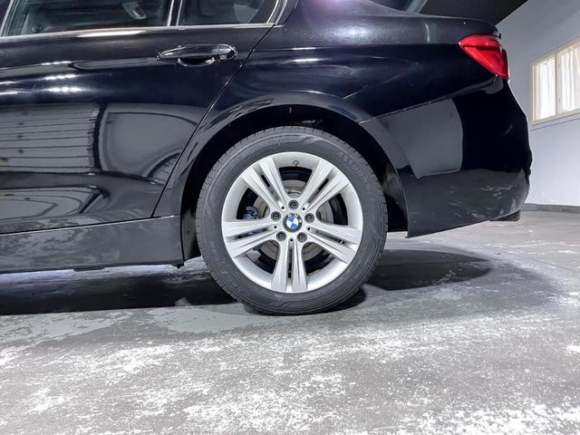 Photo of 2016 Black BMW 328
