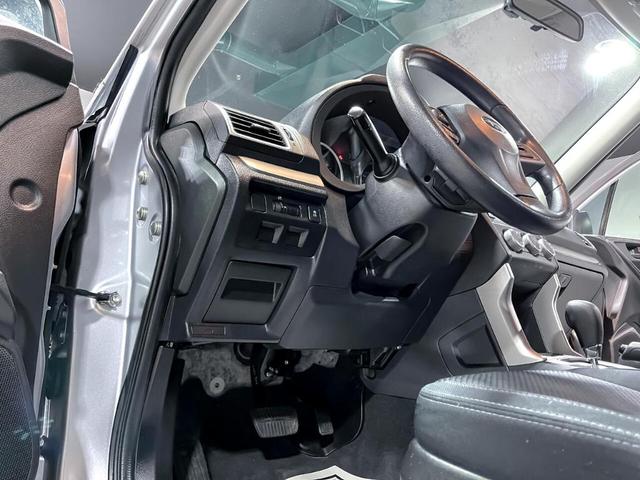 Photo of 2016 Ice Silver Metallic Subaru Forester