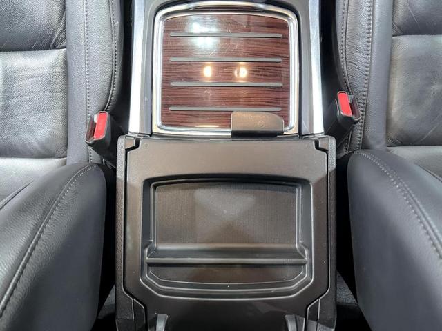 Photo of 2016 Gray Acura MDX