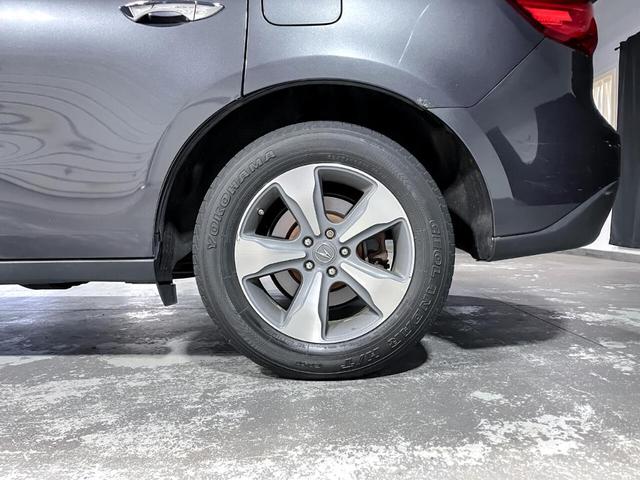 Photo of 2016 Gray Acura MDX