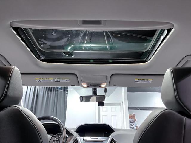 Photo of 2016 Gray Acura MDX