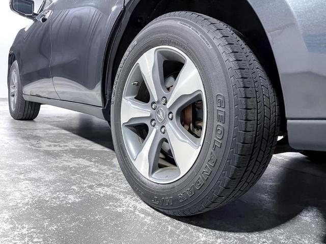 Photo of 2016 Gray Acura MDX