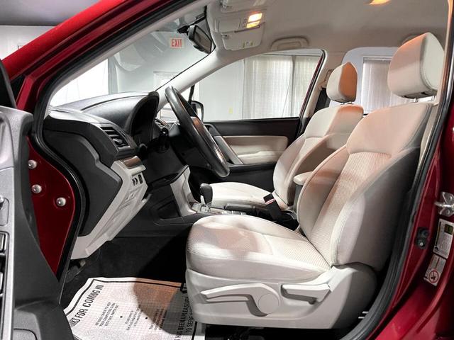 Photo of 2014 Venetian Red Pearl Subaru Forester