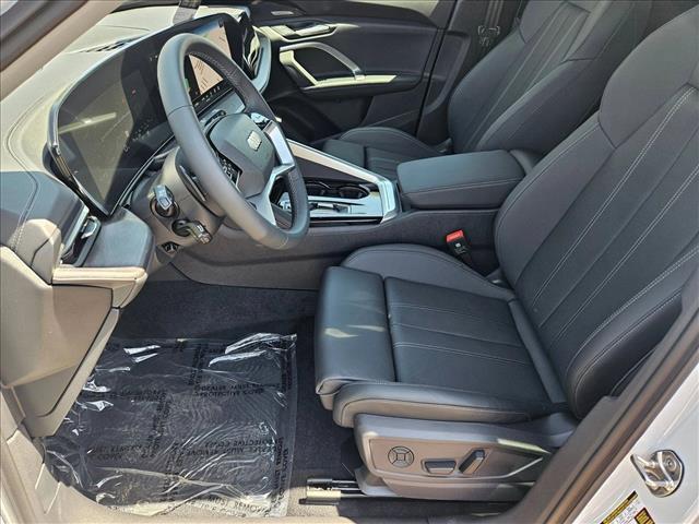 Photo of 2025 Glacier White Metallic Audi Q5
