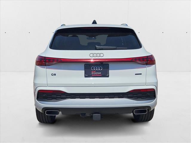 Photo of 2025 Glacier White Metallic Audi Q5