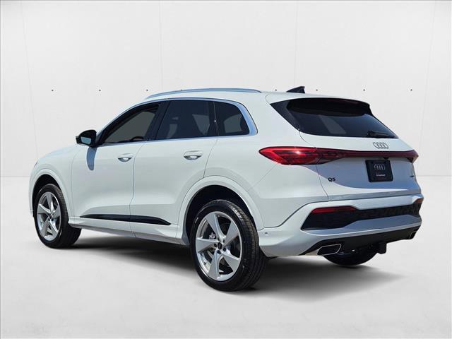 Photo of 2025 Glacier White Metallic Audi Q5