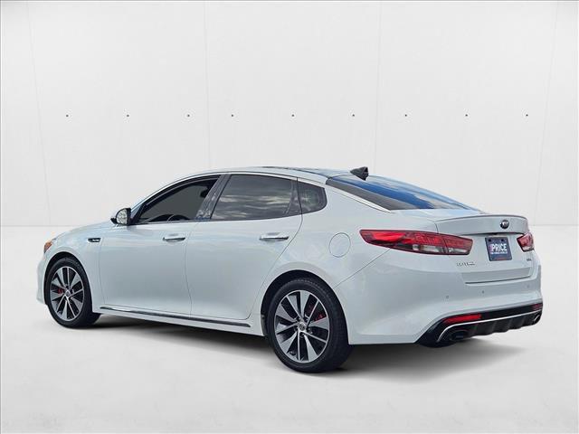 Photo of 2016 Snow White Pearl Kia Optima