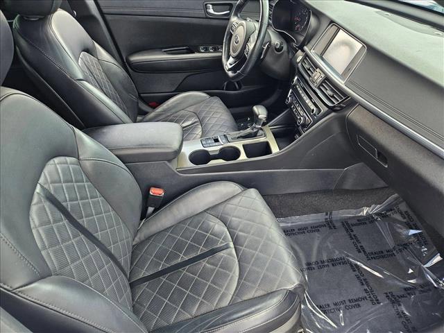Photo of 2016 Snow White Pearl Kia Optima