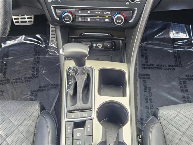 Photo of 2016 Snow White Pearl Kia Optima