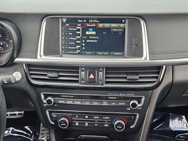 Photo of 2016 Snow White Pearl Kia Optima