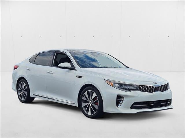 Photo of 2016 Snow White Pearl Kia Optima