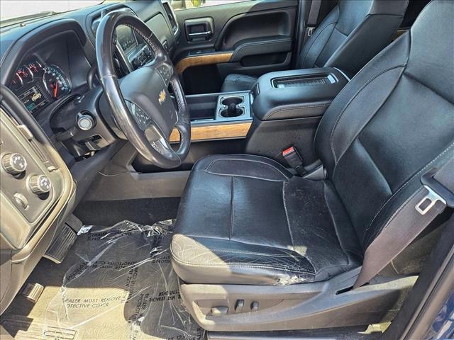 Photo of 2017 Deep Ocean Blue Me Chevrolet Silverado 2500