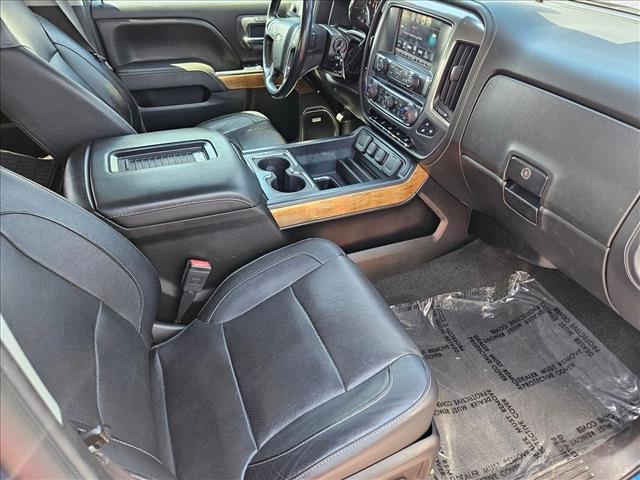Photo of 2017 Deep Ocean Blue Me Chevrolet Silverado 2500