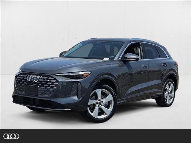 Photo of 2025 Tambora Gray Metallic Audi Q5