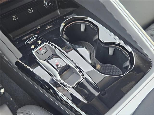 Photo of 2025 Tambora Gray Metallic Audi Q5