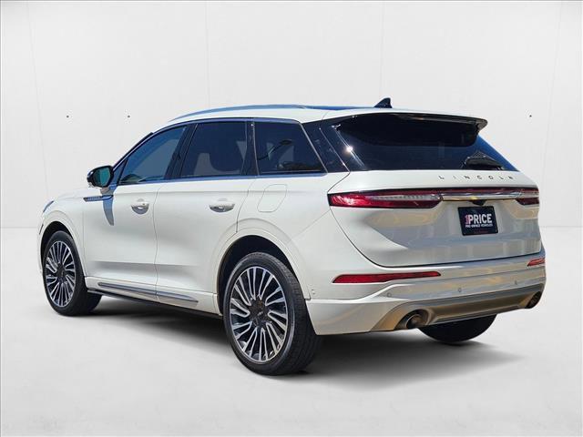 Photo of 2021 Pristine White Lincoln Corsair