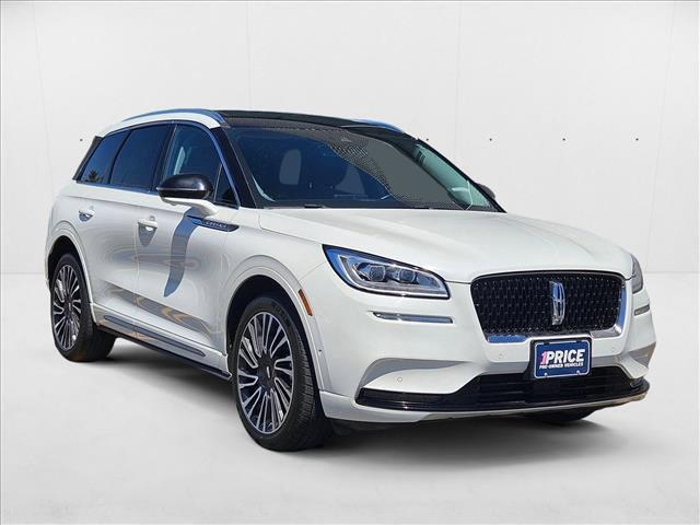 Photo of 2021 Pristine White Lincoln Corsair