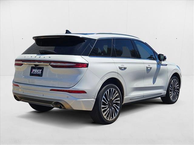Photo of 2021 Pristine White Lincoln Corsair