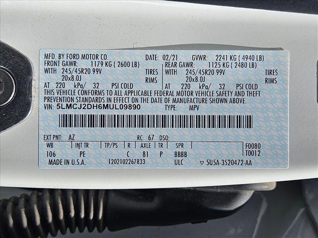 Photo of 2021 Pristine White Lincoln Corsair