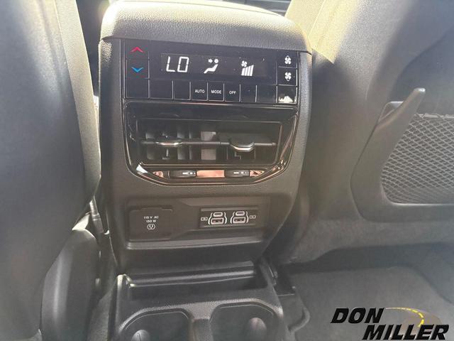 Photo of 2025 Metallic Jeep Grand Cherokee L