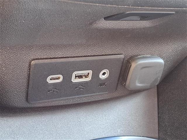 Photo of 2023 Summit White Chevrolet Malibu