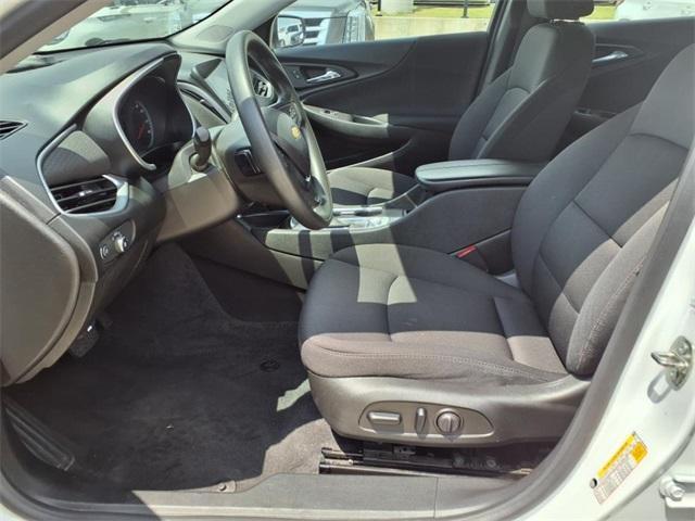 Photo of 2023 Summit White Chevrolet Malibu