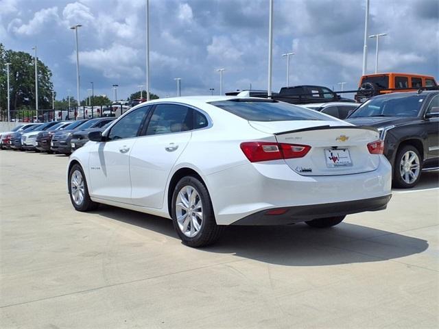 Photo of 2023 Summit White Chevrolet Malibu