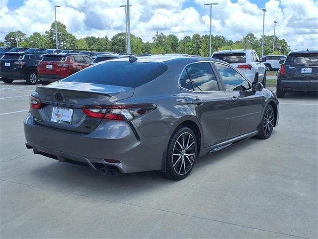 Photo of 2022 Gray Toyota Camry