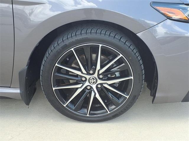 Photo of 2022 Gray Toyota Camry