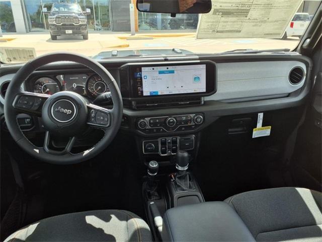 Photo of 2025 Anvil Clearcoat Jeep Gladiator