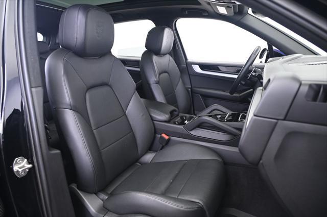 Photo of 2024 Black Porsche Cayenne