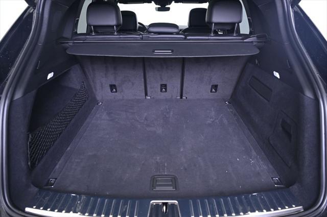 Photo of 2024 Black Porsche Cayenne