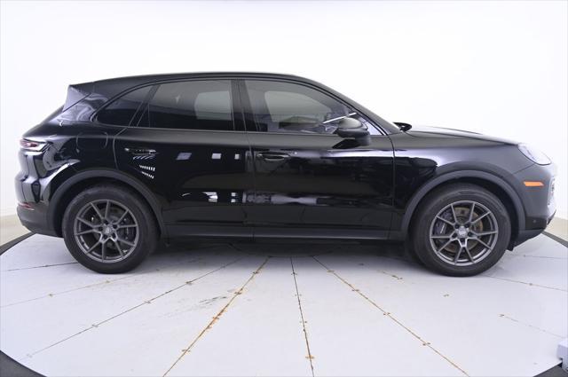Photo of 2024 Black Porsche Cayenne