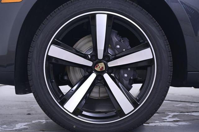 Photo of 2025 Volcano Grey Metallic Porsche Macan