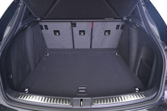 Photo of 2025 Volcano Grey Metallic Porsche Macan
