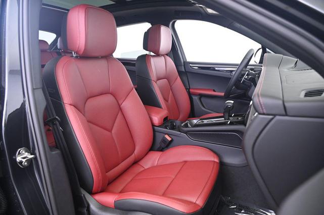 Photo of 2025 Volcano Grey Metallic Porsche Macan