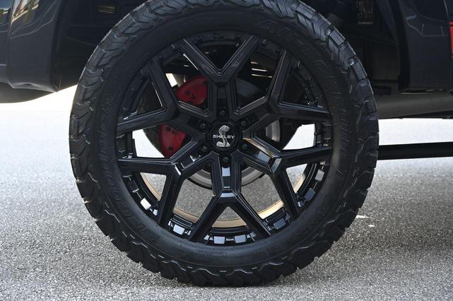 Photo of 2022 AGATE BLACK METALLIC Ford F-150