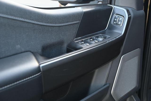Photo of 2022 AGATE BLACK METALLIC Ford F-150