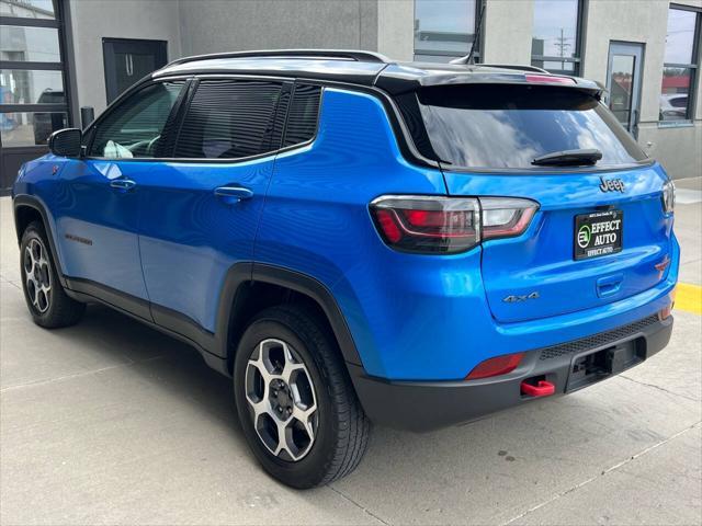 Photo of 2022 Laser Blue Pearlcoat Jeep Compass