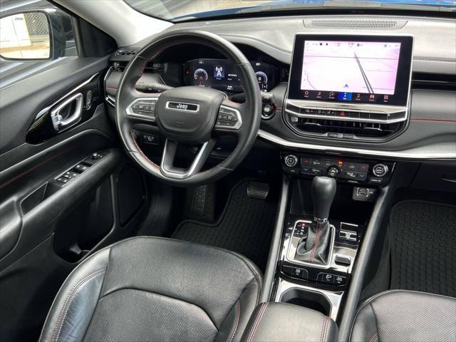 Photo of 2022 Laser Blue Pearlcoat Jeep Compass