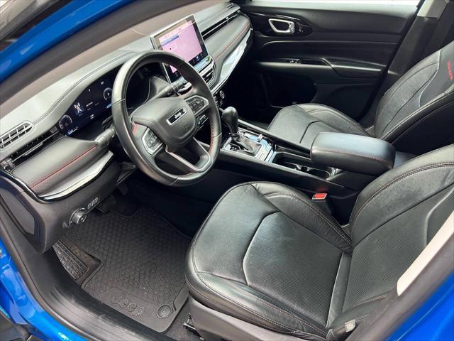 Photo of 2022 Laser Blue Pearlcoat Jeep Compass