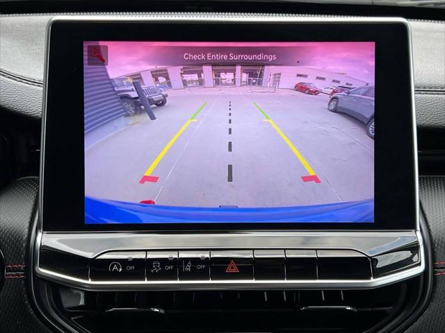 Photo of 2022 Laser Blue Pearlcoat Jeep Compass