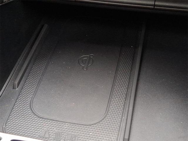 Photo of 2023 Dark Moss Kia Telluride