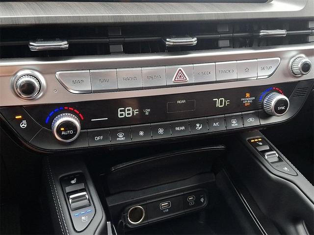 Photo of 2023 Dark Moss Kia Telluride