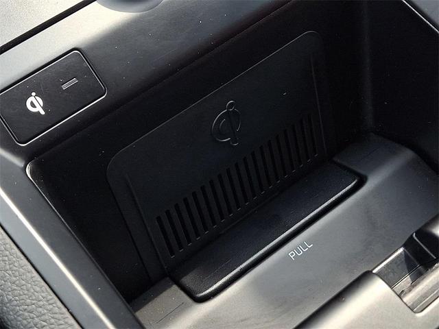 Photo of 2023 Glacial White Pearl Kia K5