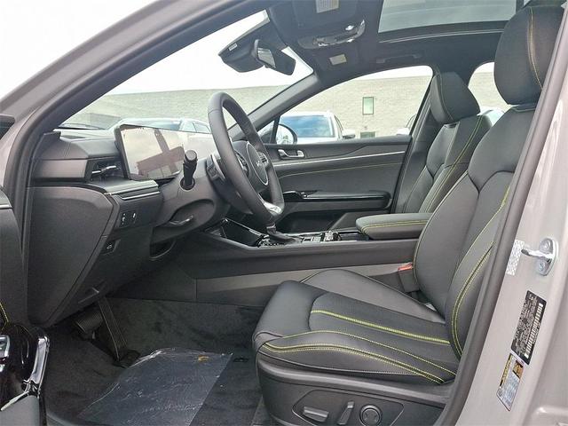 Photo of 2026 Wolf Gray Kia K5