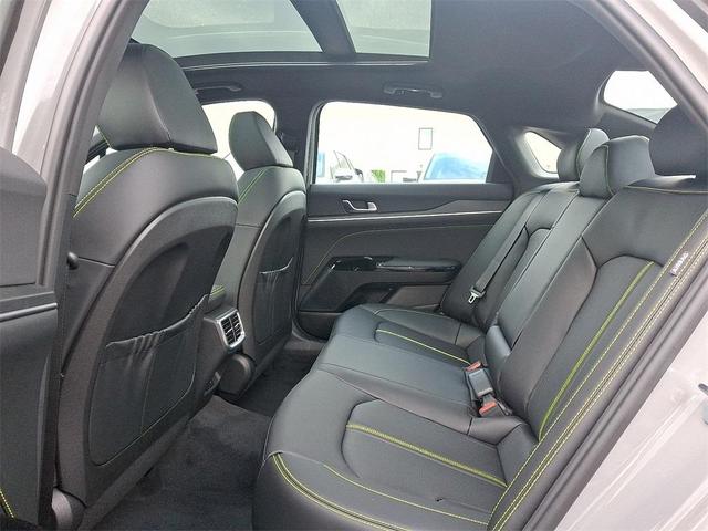 Photo of 2026 Wolf Gray Kia K5