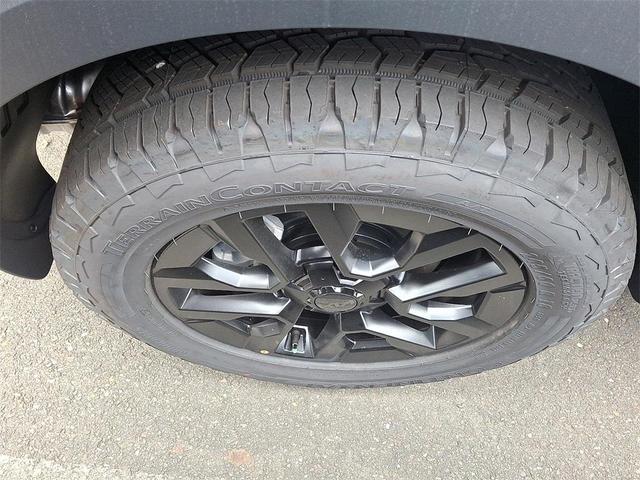 Photo of 2025 Ebony Black Kia Telluride